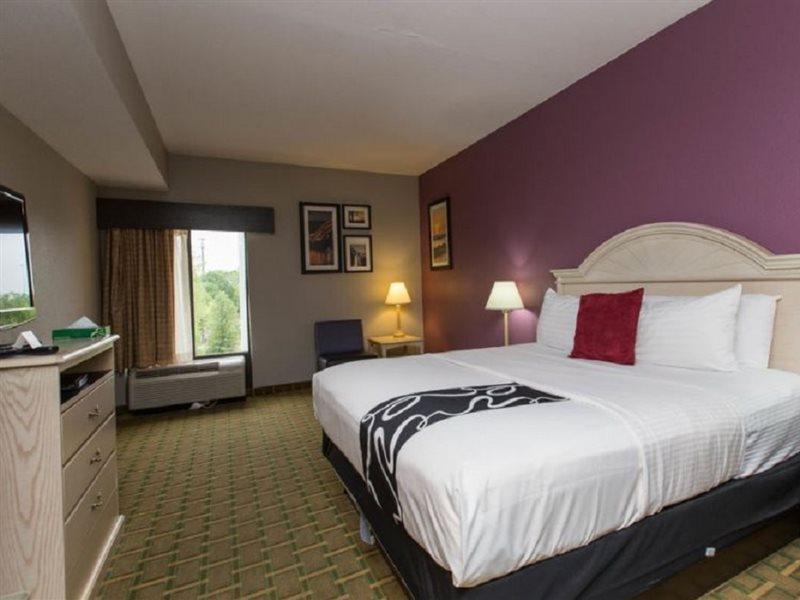 Wingate By Wyndham Memphis East Hotel Exterior photo