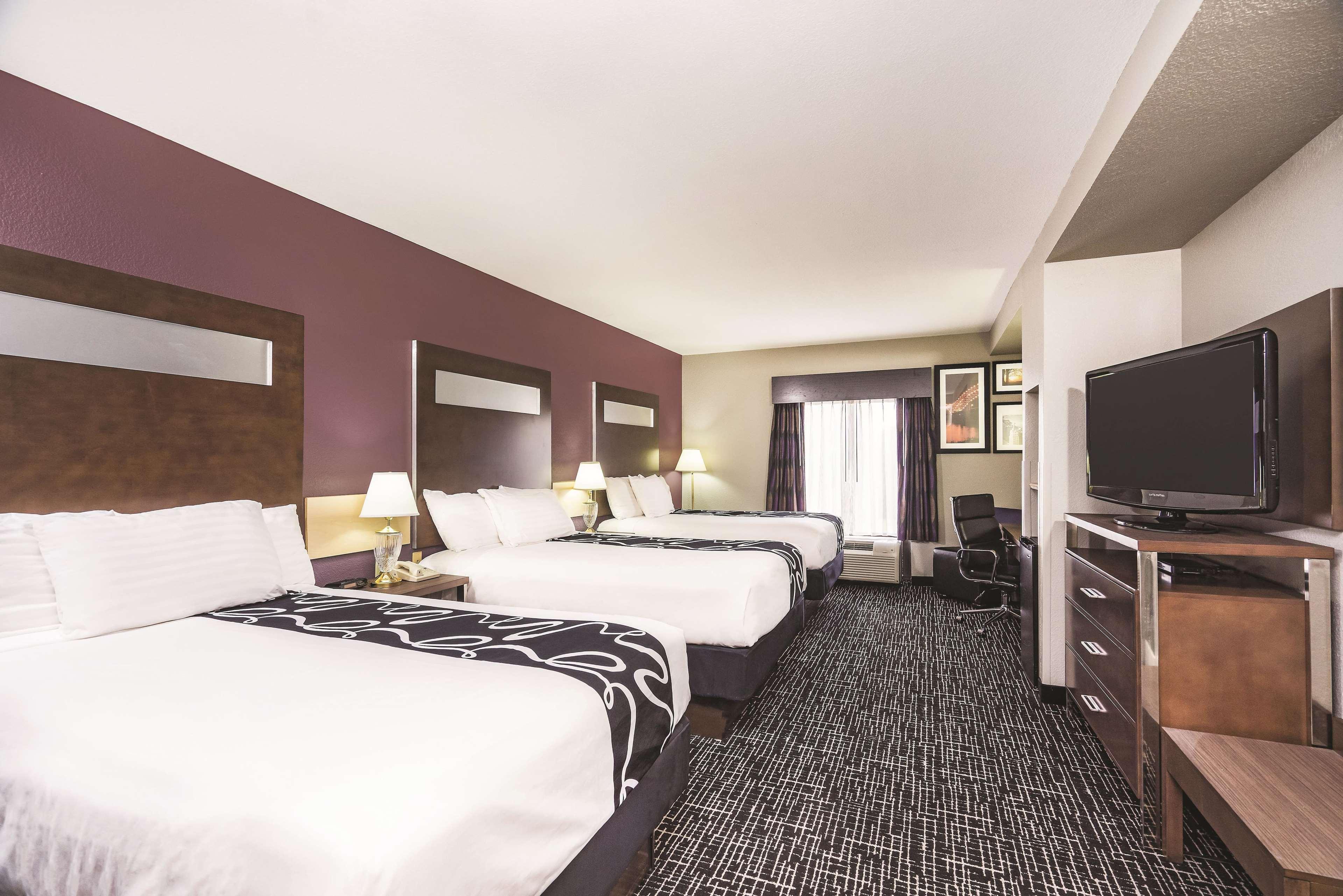 Wingate By Wyndham Memphis East Hotel Exterior photo