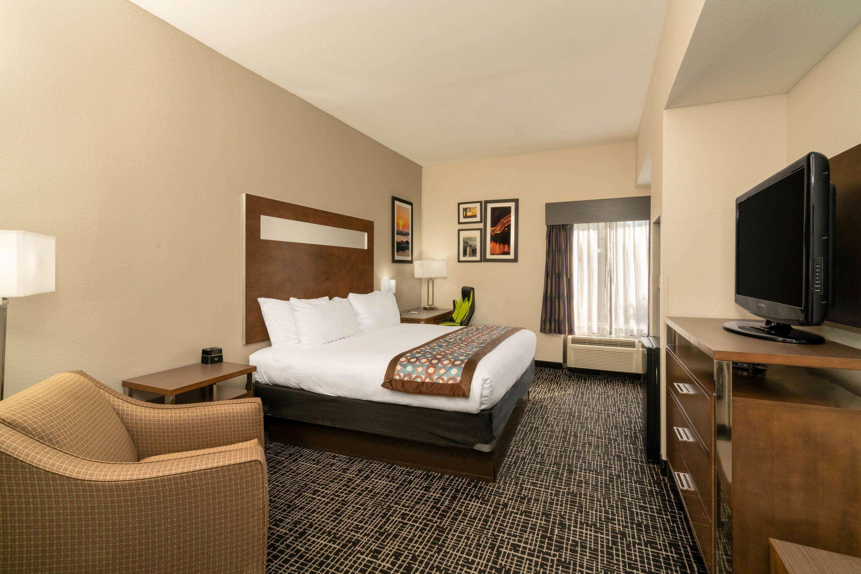 Wingate By Wyndham Memphis East Hotel Exterior photo
