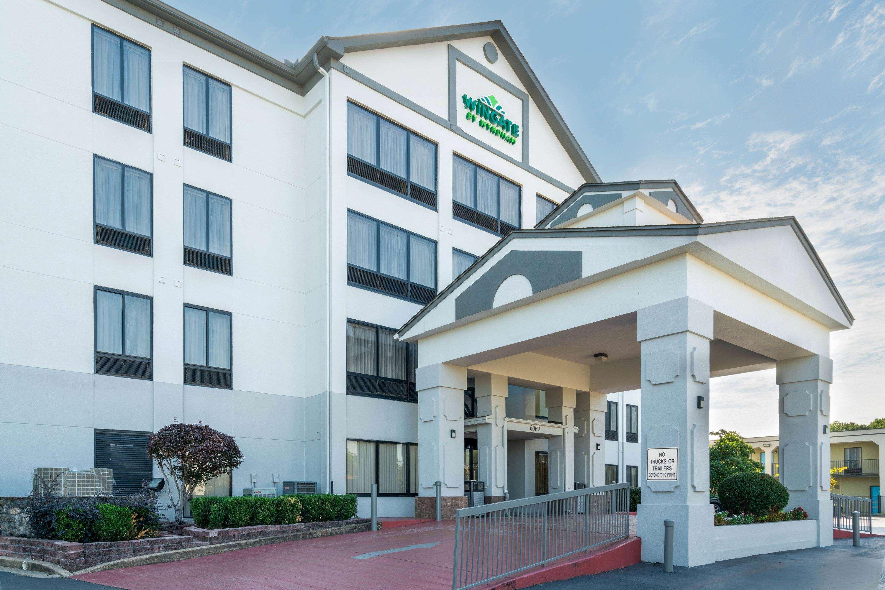Wingate By Wyndham Memphis East Hotel Exterior photo