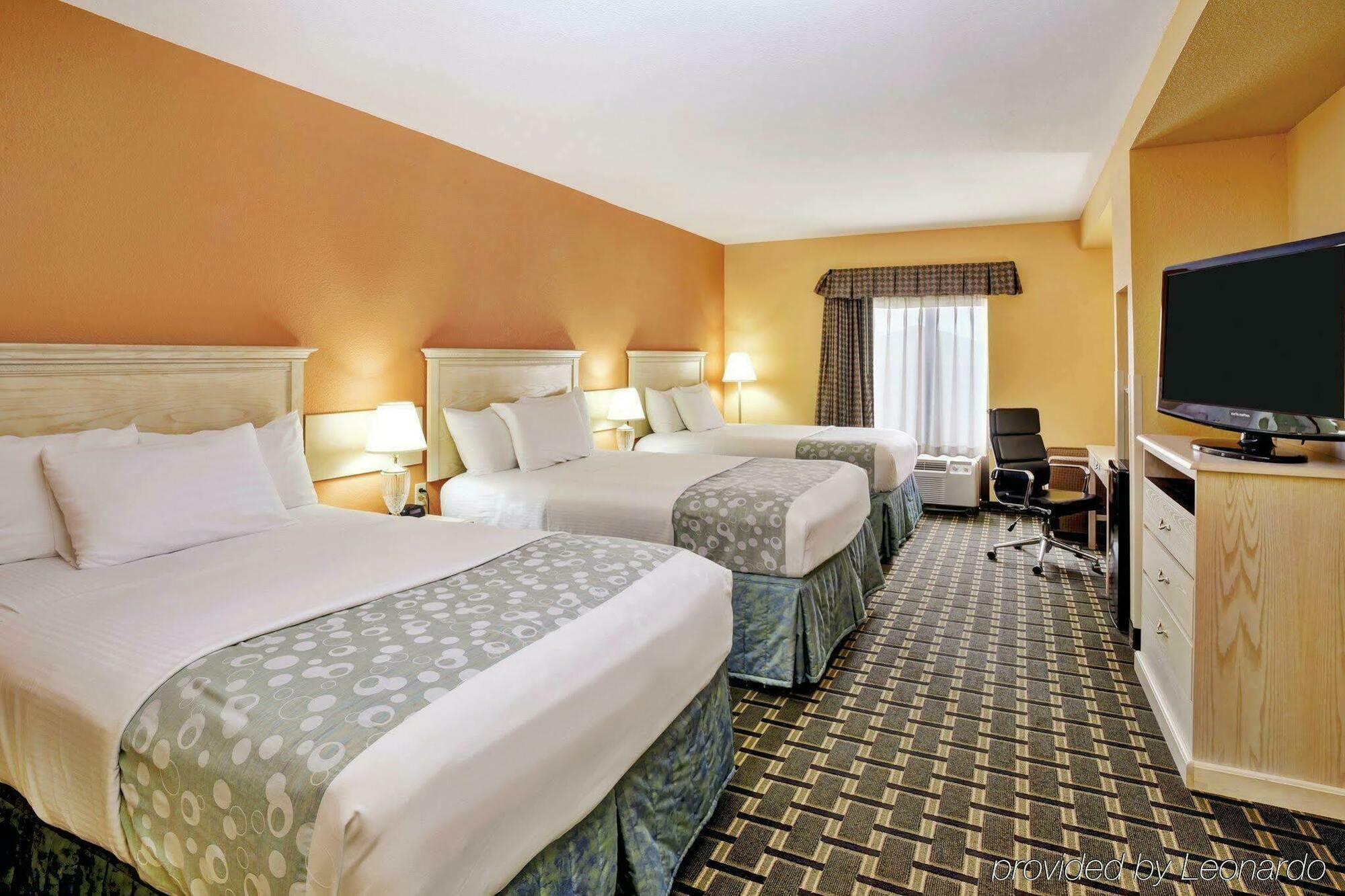 Wingate By Wyndham Memphis East Hotel Exterior photo