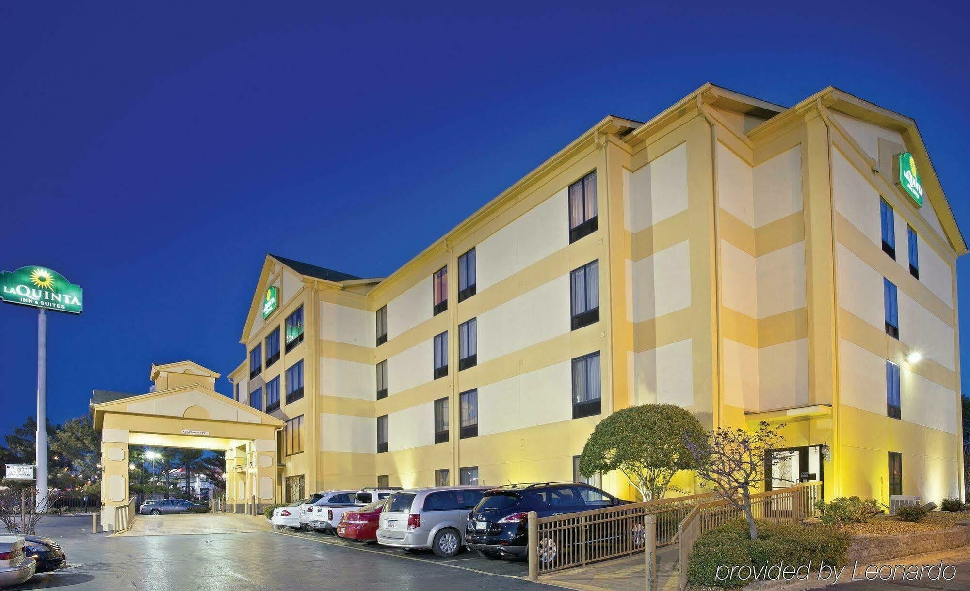 Wingate By Wyndham Memphis East Hotel Exterior photo