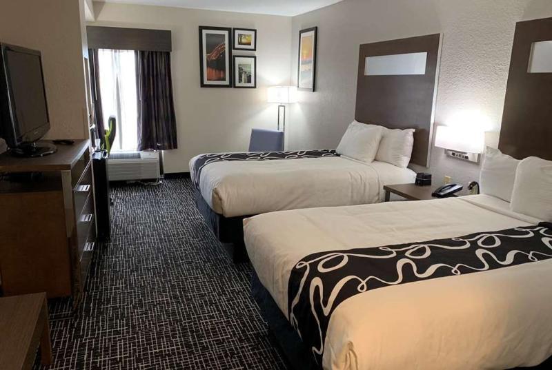 Wingate By Wyndham Memphis East Hotel Exterior photo
